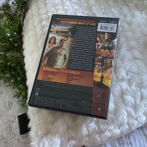 After The Sunset DVD  - Picture 2 of 4